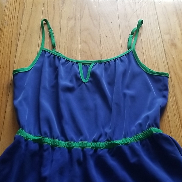 Color Block Midi Dress - Picture 2 of 9